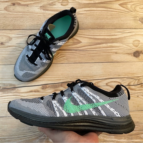 Nike Flyknit Lunar 1+ - Picture 2 of 16